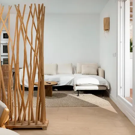 Apartment Large Terrace -side