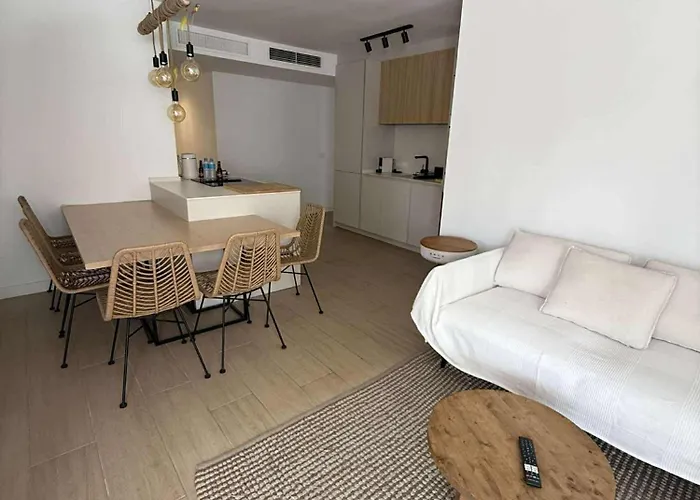 Large Terrace -near -torremolinos By Budha Appartement