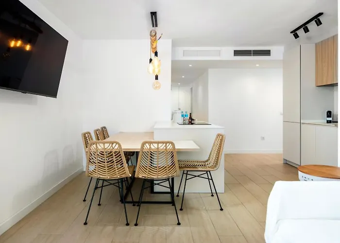 Large Terrace -near -torremolinos By Budha Апартаменты Торремолинос